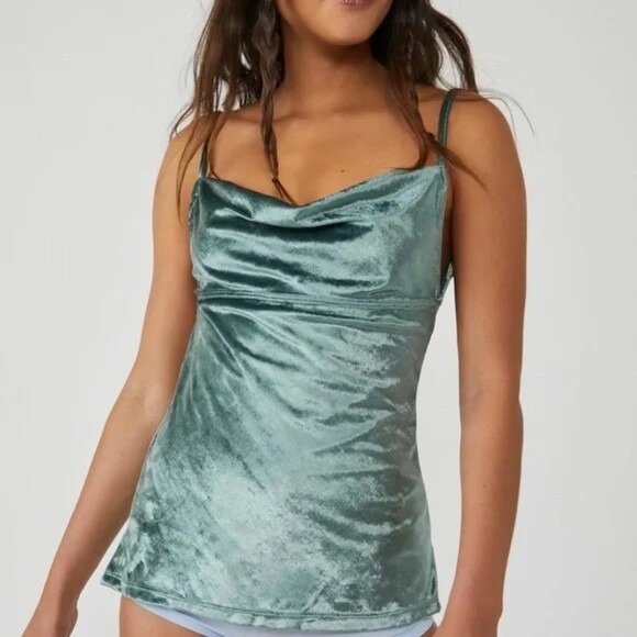 Free People Tops - NWT Free People All Night Velvet Tunic XS Evergreen